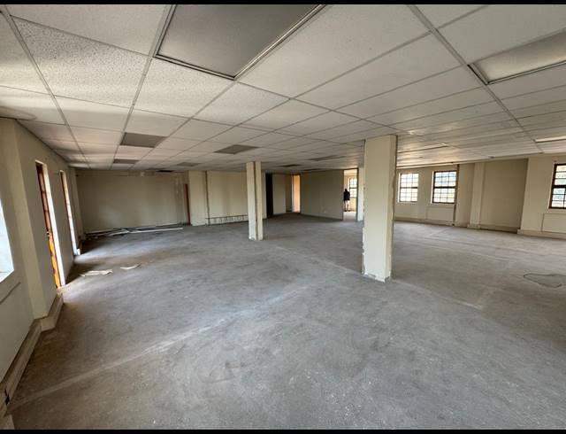 730M² BUSINESS CENTRE TO LET IN EASTGATE